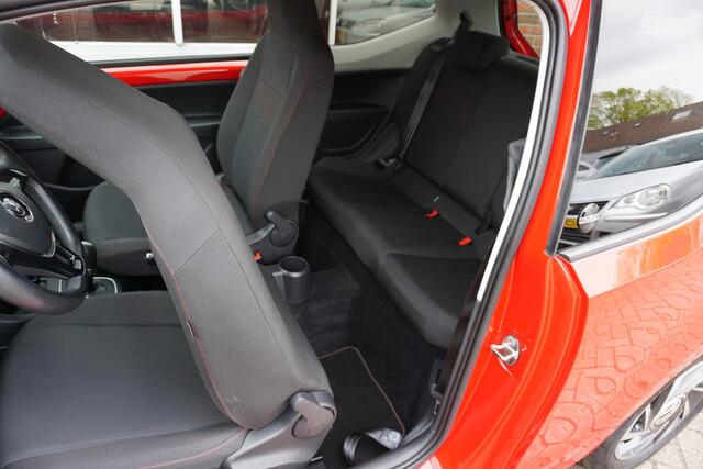 Volkswagen UP! Sound Automaat PDC | Cruise control *All in prijs*