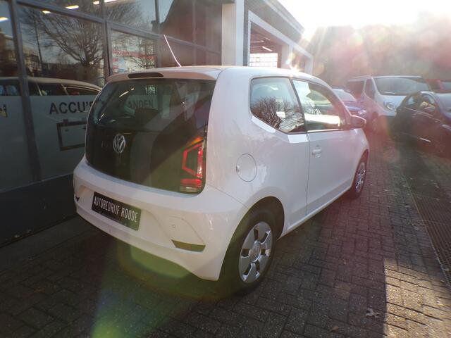 Volkswagen UP! 1.0 BMT move up! TOP STAAT, DEALER ONDERHOUDEN!