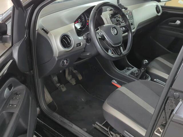 Volkswagen UP! 1.0 BMT 60pk high up! PDC LMV Lederenstuurwiel Cruise Control
