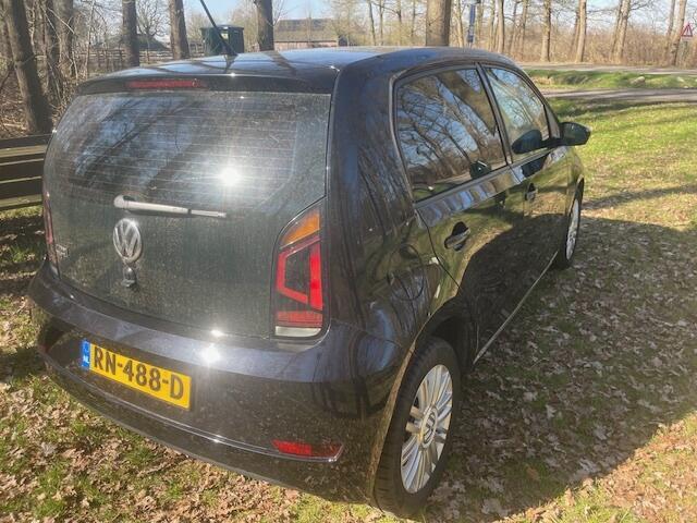 Volkswagen UP! 1.0 BMT move up!