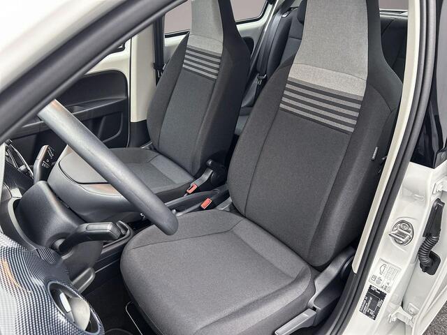 Volkswagen UP! Move up 1.0 MPI 65pk DAB, Radio, Airco, Elektrische ramen voor, LED dagrijverlichting, Bluetooth
