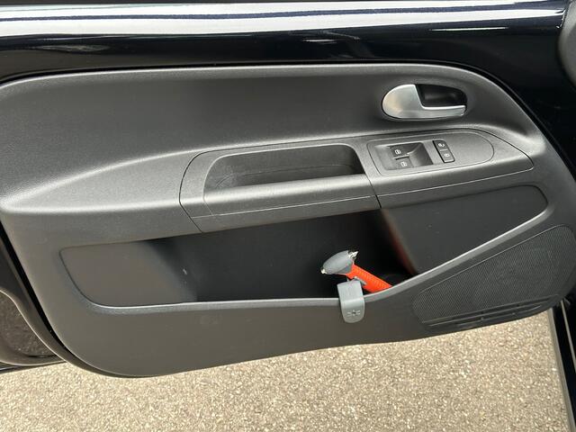 Volkswagen UP! 1.0 65pk 5-deurs | Airco | Bluetooth | Rijklaar incl. 1 jaar Bovag garantie