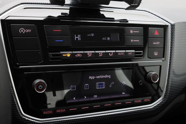Volkswagen UP! 1.0 65 pk | Achteruitrijcamera | Cruise Control | Navigatie via App | DAB