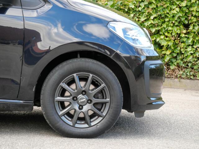 Volkswagen UP! 1.0 BMT move up! | AIRCO | BLUETOOTH |