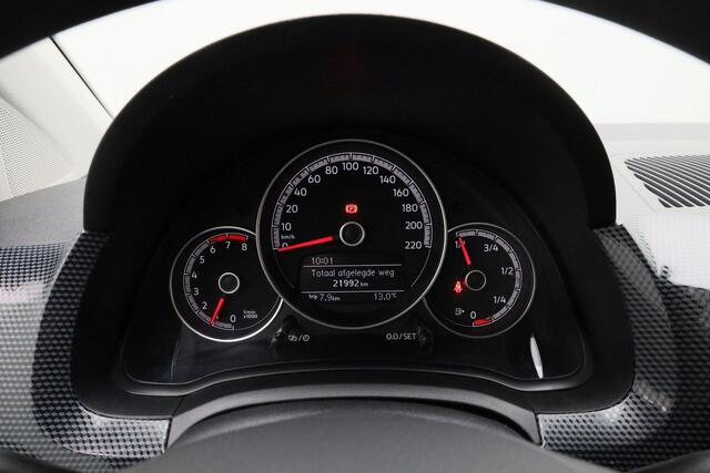 Volkswagen UP! 1.0 65 pk | Navigatie via App | Airco | DAB radio