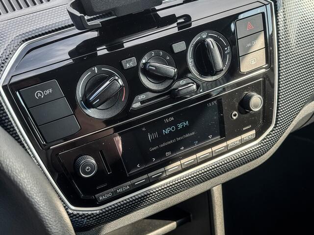 Volkswagen UP! 1.0 Prijs Rijklaar Inclusief Onderhoud & 12 Maand BOVAG Garantie | BT-Audio | 4 Nieuwe Banden |