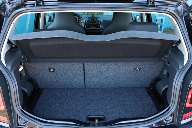 Volkswagen UP! 1.0 BMT move up! Executive AC|CRUISE|A.R.CAM|PDC|LANE.ASSIST|DAB|BLUETOOTH|