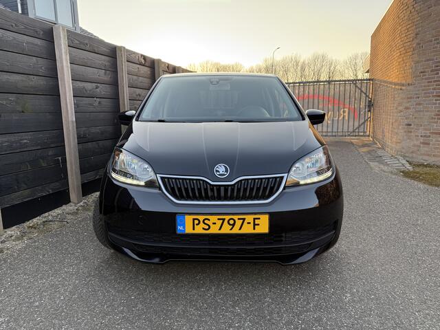 Volkswagen UP! 1.0 cruise, airco, dealer onderh.