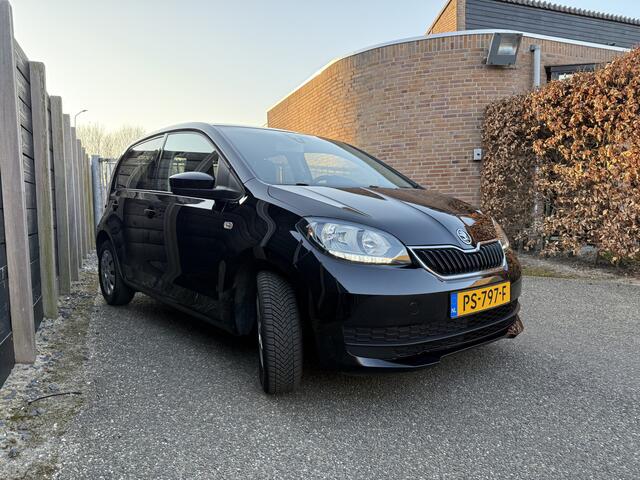 Volkswagen UP! 1.0 cruise, airco, dealer onderh.