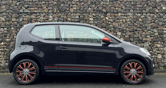 Volkswagen UP! 1.0 TSI high up! 90 PK!
