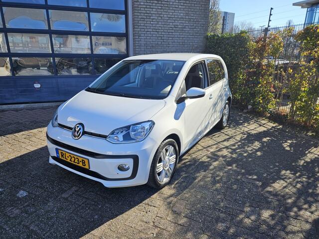 Volkswagen UP! 1.0 BMT high up!