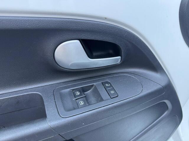 Volkswagen UP! 1.0 BMT move up!