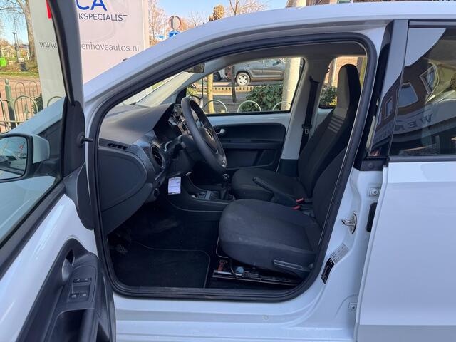 Volkswagen UP! 1.0 BMT move up!