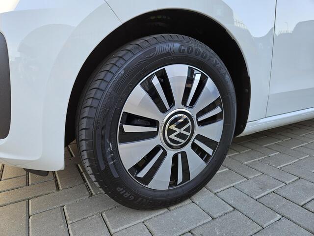 Volkswagen UP! 1.0 BMT move up! 5drs NL-auto NAP 1e eig