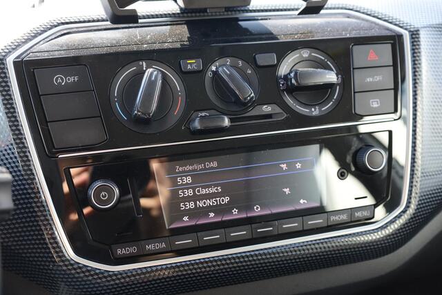 Volkswagen UP! 1.0 65PK / 48kW Airconditioning, DAB+, Lane Assist, centrale vergrendeling, telefoonintegratie, LED dagrijverlichting