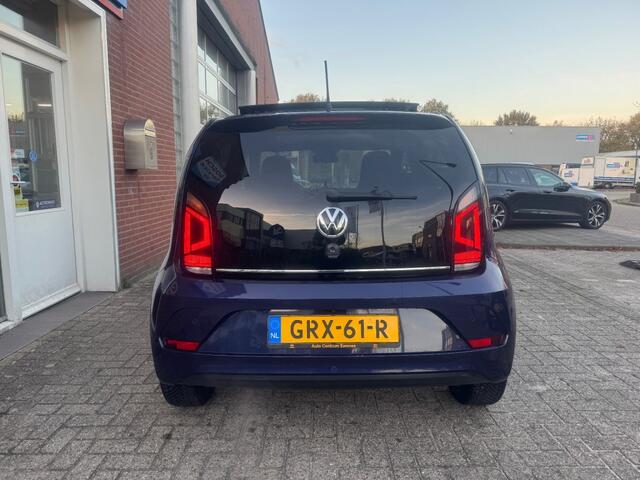 Volkswagen UP! 1.0 55kW 5drs High Up! Aut. Panoramadak-Camera-Stoelverwarming