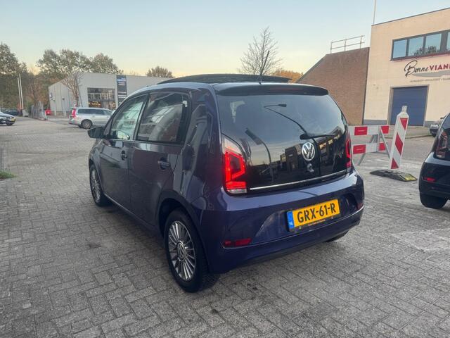 Volkswagen UP! 1.0 55kW 5drs High Up! Aut. Panoramadak-Camera-Stoelverwarming