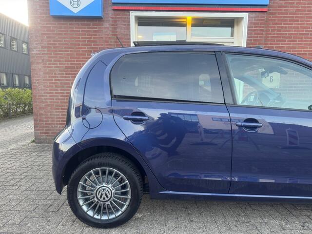 Volkswagen UP! 1.0 55kW 5drs High Up! Aut. Panoramadak-Camera-Stoelverwarming