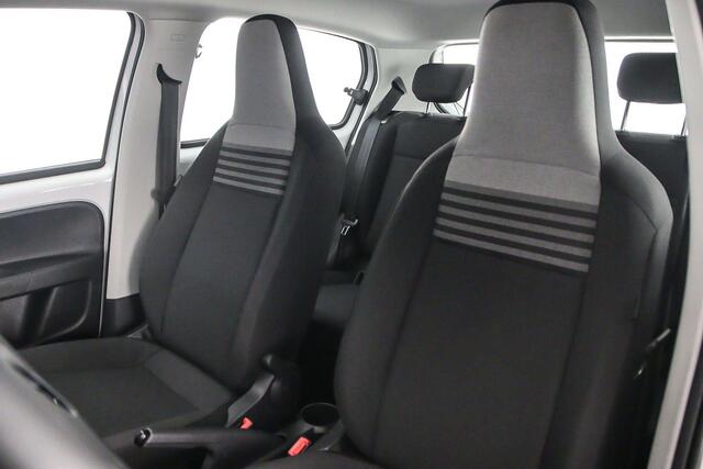 Volkswagen UP! Move up 1.0 MPI 65pk Airco, DAB, Radio, Bluetooth, Elektrische ramen voor, LED dagrijverlichting