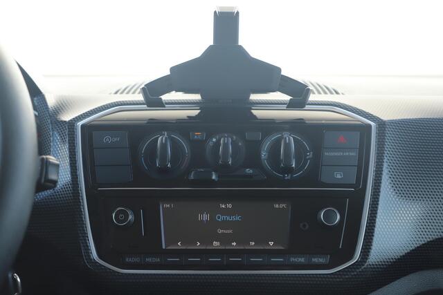 Volkswagen UP! 1.0 BMT Move up! 5DRS Airco Radio Bluetooth All-Season Banden NAP!