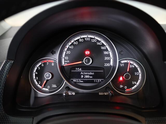 Volkswagen UP! 1.0 65 pk | Verlengde garantie | Navigatie via App | Autom. airco | Cruise control | Parkeersensoren achter | Achteruitrijcamera |
