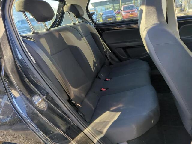Volkswagen UP! 1.0 BMT 60pk Move Up Executive Airco
