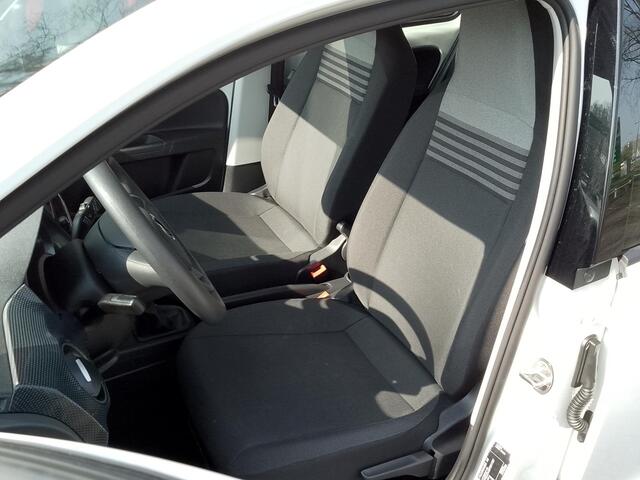 Volkswagen UP! 1.0 | Airco | Electr. ramen | Stuurbekrachtiging | Centr. vergr. op afstand