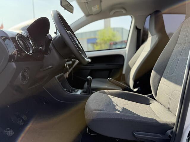 Volkswagen UP! 1.0 move up! BlueMotion 1ste EIGENAAR/APPLE CARPLAY/STOELVERWARMING/LM VELGEN