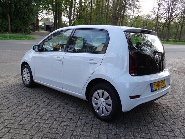 Volkswagen UP! 1.0 Dab PDC Clima Camera