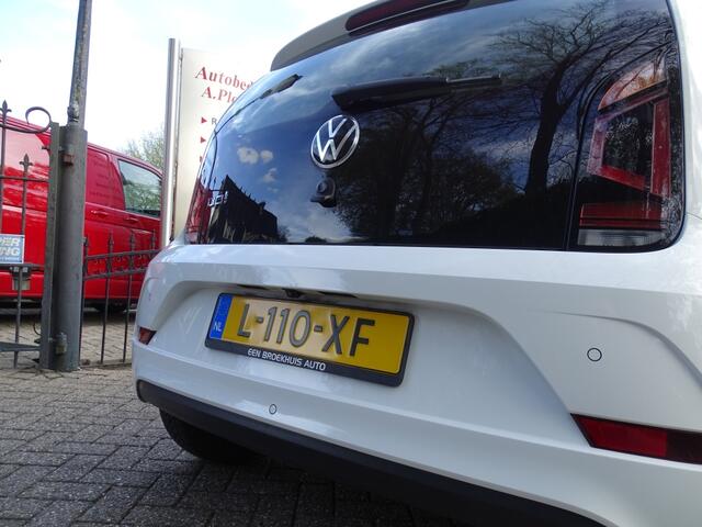 Volkswagen UP! 1.0 Dab PDC Clima Camera