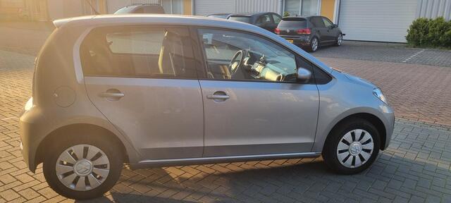 Volkswagen UP! 1.0 | NL AUTO | Luxe Uitvoering | Achteruitrijcamera | 5 deurs | Airco | Cruise Control |