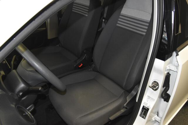 Volkswagen UP! 1.0 BMT move up! , AIRCO , BL TOOTH , CV AFST , EL VOOR ,
