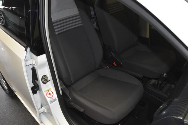 Volkswagen UP! 1.0 BMT move up! , AIRCO , BL TOOTH , CV AFST , EL VOOR ,