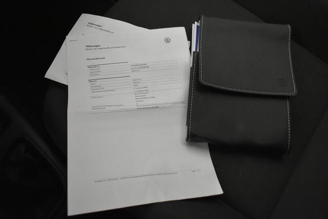 Volkswagen UP! 1.0 BMT move up! | Executive-pakket | Airco |