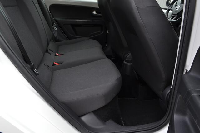 Volkswagen UP! 1.0 BMT move up! Pdc Cruise Trekhaak Airco