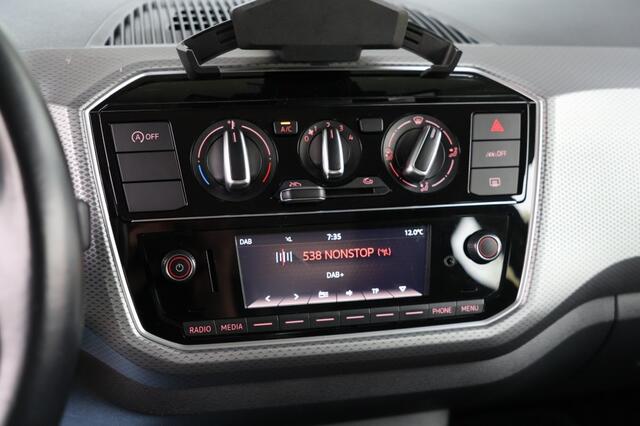Volkswagen UP! 1.0 R-LINE CRUISE*DAB*CAMERA*PARKEERSENSOREN