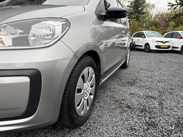 Volkswagen UP! 1.0 NIEUWSTAAT | GTI INTERIEUR | AIRCO | 5DRS | BLACK PAKKET