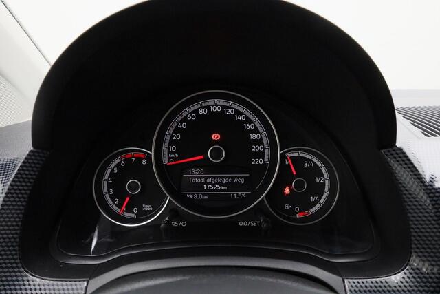 Volkswagen UP! 1.0 65 pk | Achteruitrijcamera | Navigatie via App | Cruise