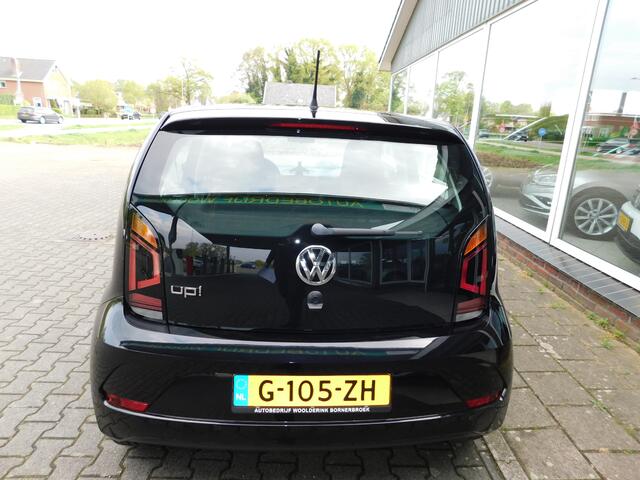 Volkswagen UP! 1.0MPI 60PK MOVE UP!! All-in Prijs! 1 jaar garanti