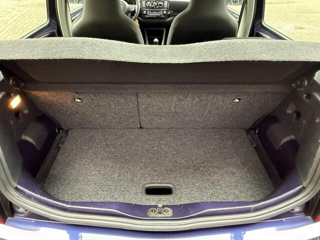 Volkswagen UP! 1.0 move up! BlueMotion / Airco/ Navigatie via app/ Bluetooth/ Elektrische ramen