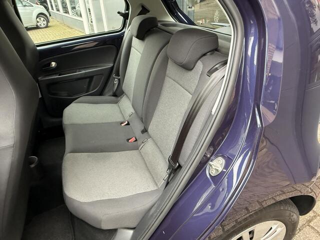 Volkswagen UP! 1.0 move up! BlueMotion / Airco/ Navigatie via app/ Bluetooth/ Elektrische ramen