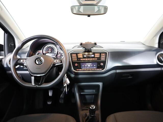 Volkswagen UP! 1.0 65 pk | Verlengde garantie | Navigatie via App | Autom. airco | Cruise control | Parkeersensoren achter | Achteruitrijcamera |