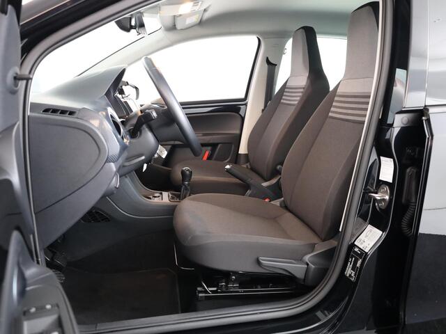 Volkswagen UP! 1.0 65 pk | Verlengde garantie | Navigatie via App | Autom. airco | Cruise control | Parkeersensoren achter | Achteruitrijcamera |