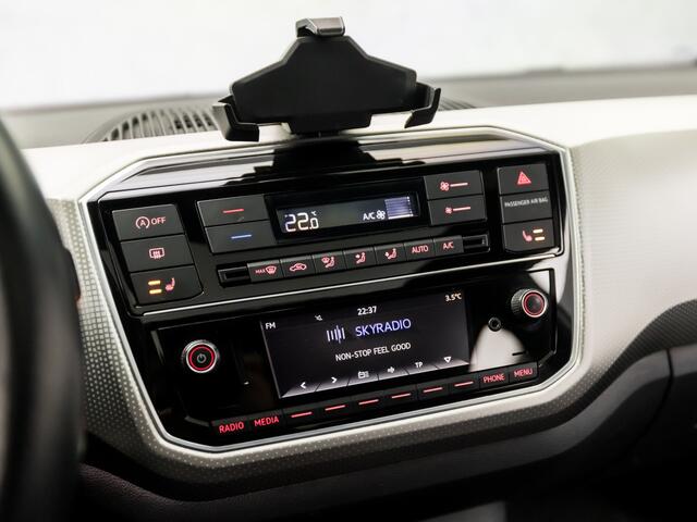 Volkswagen UP! 1.0 TSI Sportline High up! (FULL OPTION, SCHUIFDAK, LEDER, BLUETOOTH, STOELVERWARMING, GETINT GLAS, PARKEERSENSOREN, CRUISE, ZWART HEMEL, LM VELGEN, NIEUWSTAAT)