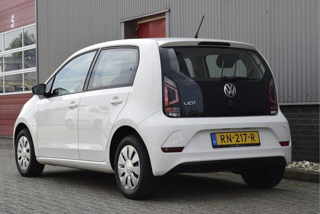Volkswagen UP! 1.0 BMT move up! DAB, A/C, NAP