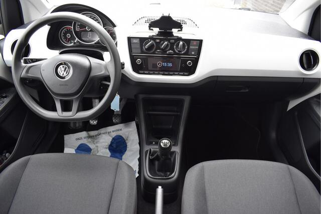 Volkswagen UP! 1.0 BMT move up! DAB, A/C, NAP