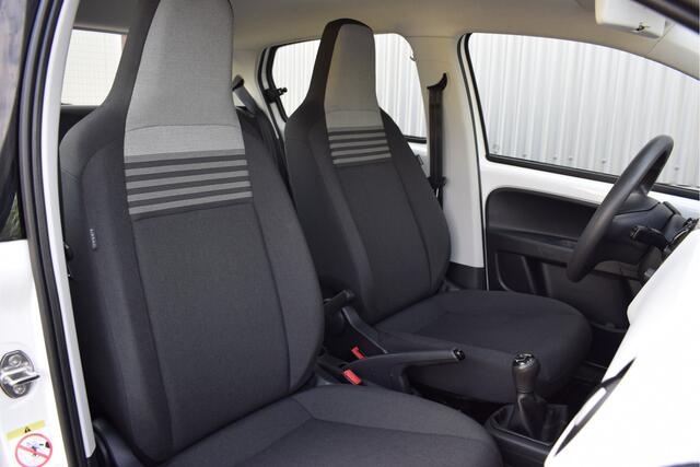 Volkswagen UP! 1.0 BMT move up! DAB, A/C, NAP