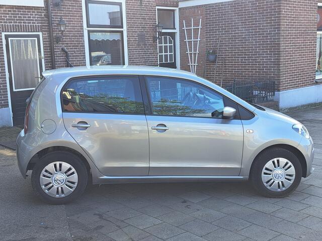 Volkswagen UP! 1.0 move up! BlueMotion