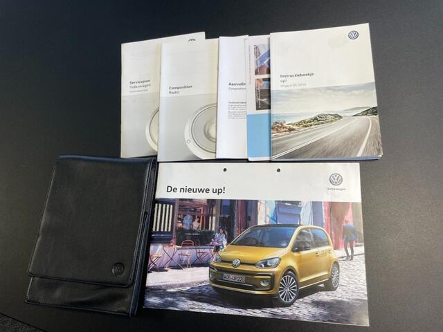 Volkswagen UP! 1.0 High-up 16920 km pdc cruise control 5 drs