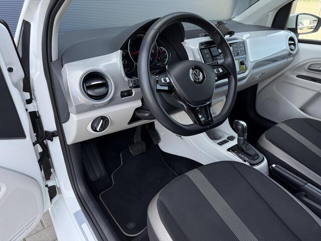 Volkswagen UP! e-Up! e-up! SOH 86.4% ?Camera ?Bluetooth ?Stoelverwarming ?Climate ?Cruise ?Parkeersensoren ?Sfeerverlichting ?Lichtmetaal